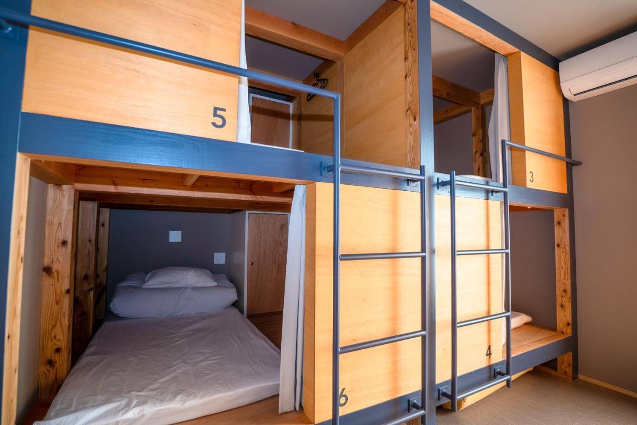 Locomotion Coffee And Bed Татеяма Экстерьер фото